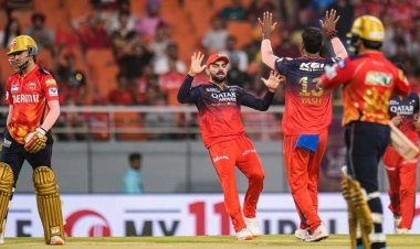 इतिहास में चौथी बार RCB का आईपीएल के फाइनल में,  पंजाब किंग्स  को 10 ओवर शेष आठ विकेट से हराया