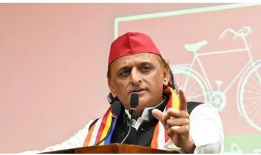 नोएडा में श्रमिकों का प्रदर्शन,  भाजपा-सपा आमने सामने