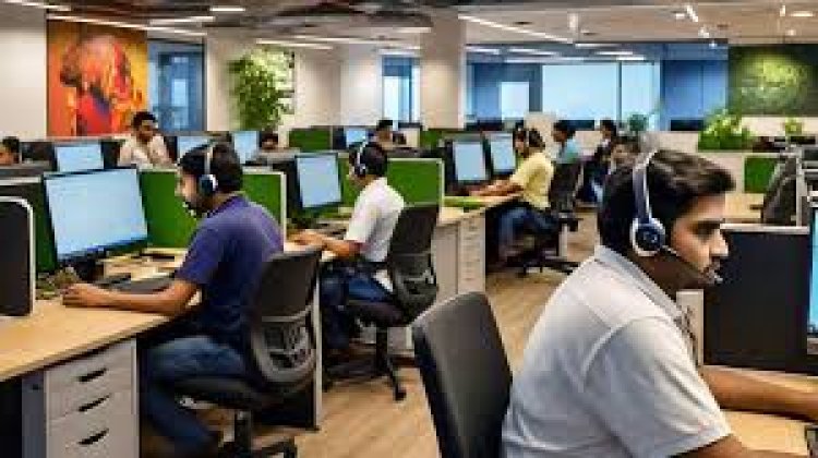 नोएडा में फर्जी कॉल सेंटर का भंडाफोड़, विदेशी नागरिकों से करोड़ों की ठगी करने वाले 16 आरोपी गिरफ्तार