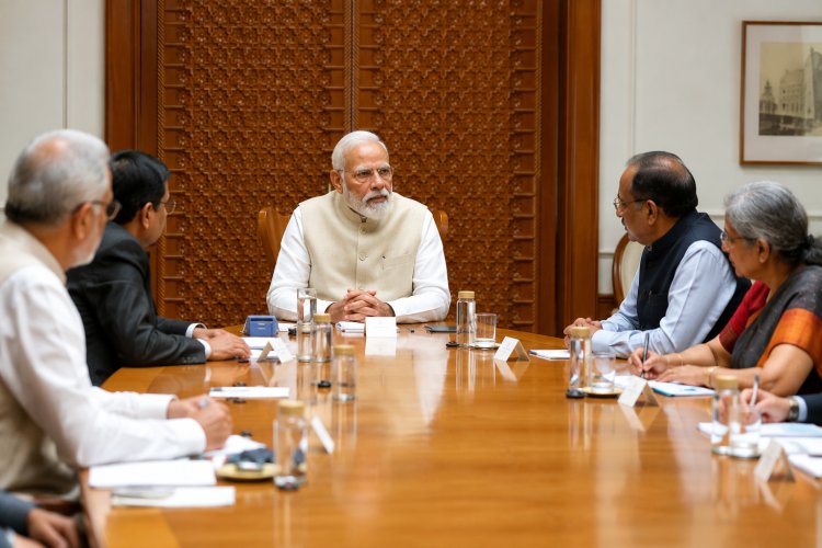 वैश्विक संकट के बीच मोदी की बड़ी बैठक, अर्थव्यवस्था को रफ्तार देने पर मंथन