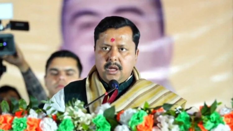 टुकड़े टुकड़े गैंग पर नितिन का हमला