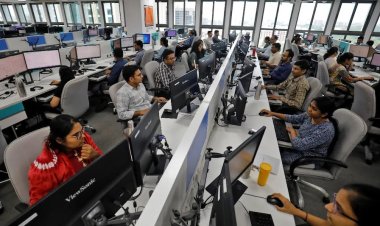 अमेरिका का बड़ा झटका! भारतीय पेशेवरों की बढ़ी टेंशन
