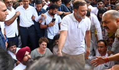 राहुल का धरना जारी, तीन बड़े इस्तीफों की मांग से गरमाई सियासत